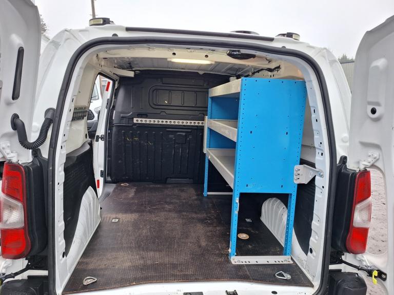 VAUXHALL COMBO 1.6 Turbo D 2300 Edition TWIN SIDE DOOR AIR CON White Manual Dies