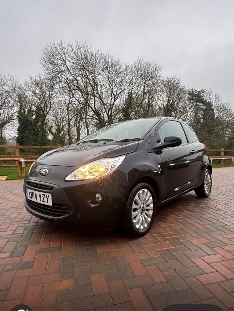 Ford KA ( black) 