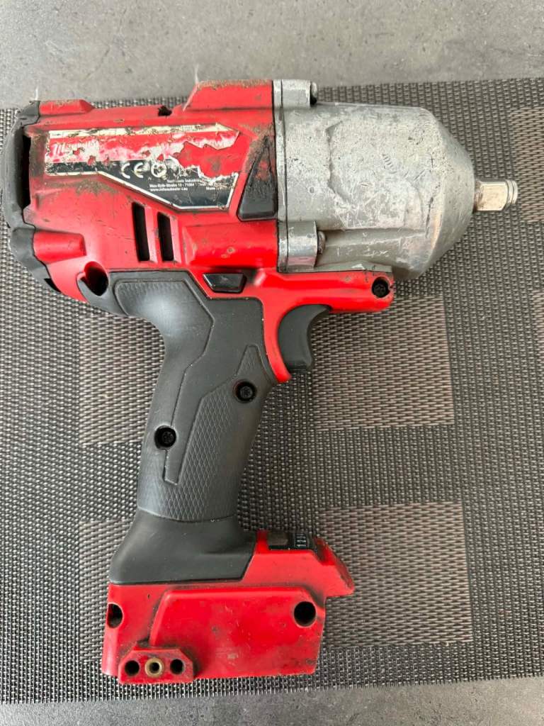 Milwaukee M18 1/2” Impact Gun **SPARES or REPAIR**  
