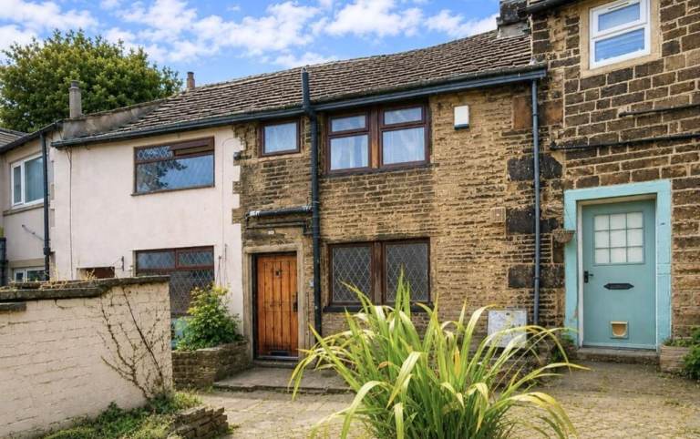1 Bedroom House/Cottage in Heaton, Bradford BD9
