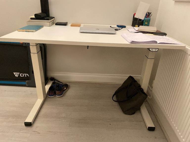 Automatic adjustable desk, white, heavy, sturdy