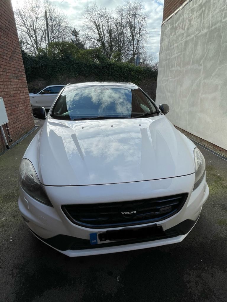 Volvo, V40, Hatchback, 2014, Manual, 1969 (cc), 5 doors