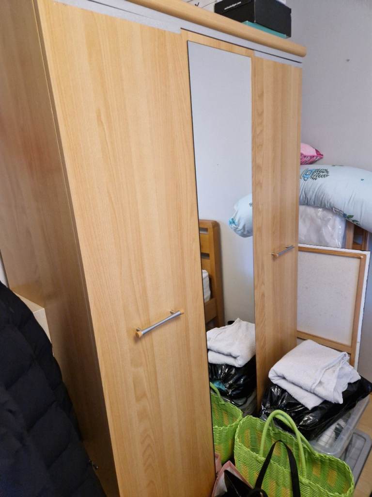 Free Wardrobe