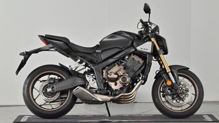 2024 Honda CB CB650RARED (24MY) Naked PETROL Manual