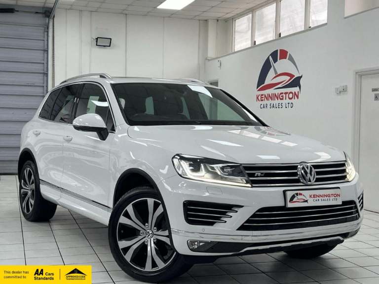2017 Volkswagen Touareg 3.0 TDI V6 BlueMotion Tech R-Line Tiptronic 4WD Euro 6 (s/s) 5dr ESTATE D...