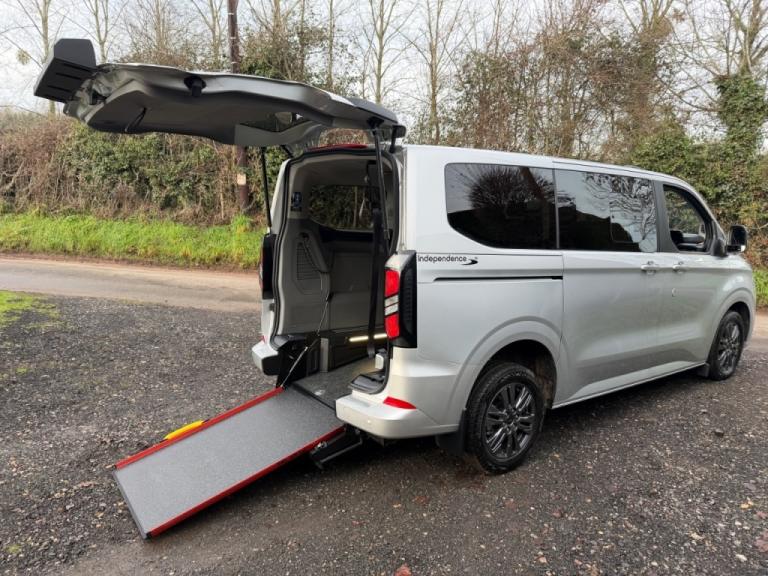  Ford Tourneo Custom 2.0 EcoBlue 136ps Titanium WHEELCHAIR ACCESSIBLE VEHICLE 6