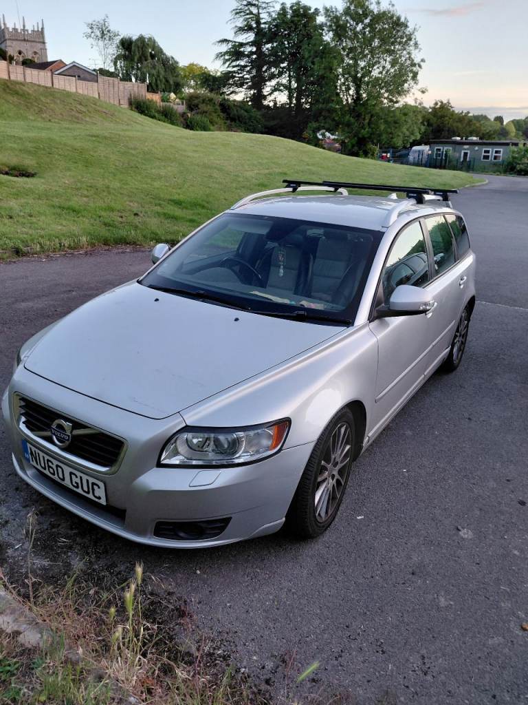 Well loved volvo v50 for sale mot till jan 