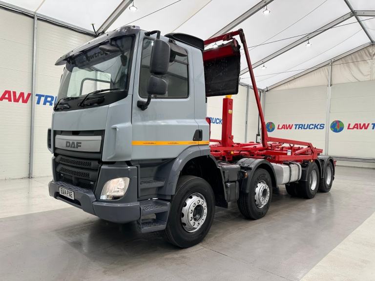 DAF CF85 460 8x4 Space Cab Hookloader Drawbar
