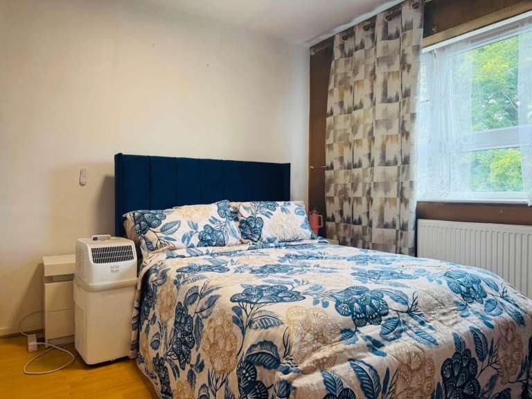 Bright 1 Bedroom Flat in Barking