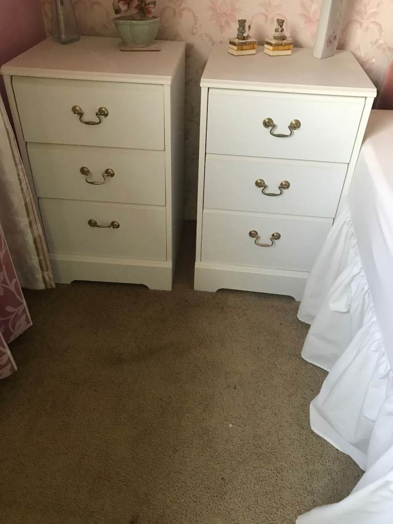 Bedside Cabinets (x8 available) £15 each