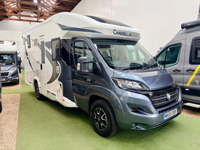 CHAUSSON WELCOME PREMIUM / 610 / 4 BERTH / 3500KG / 1 OWNER / MOTORHOME 