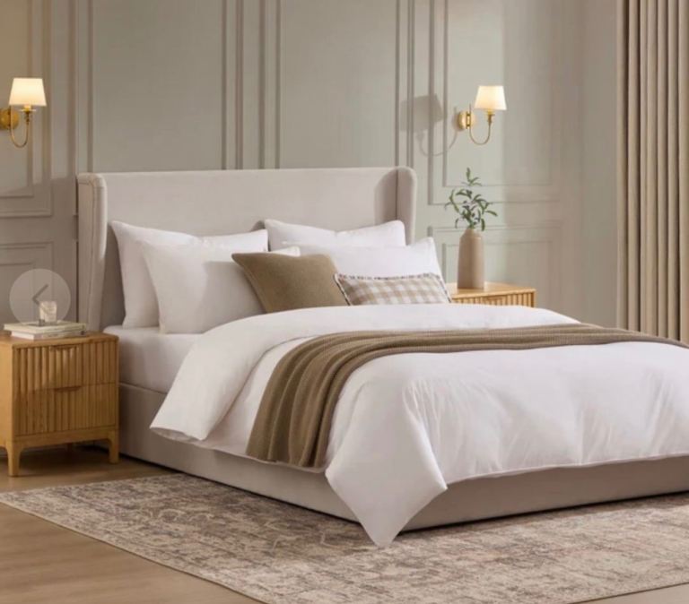 Dusk Double Bed with Ottoman