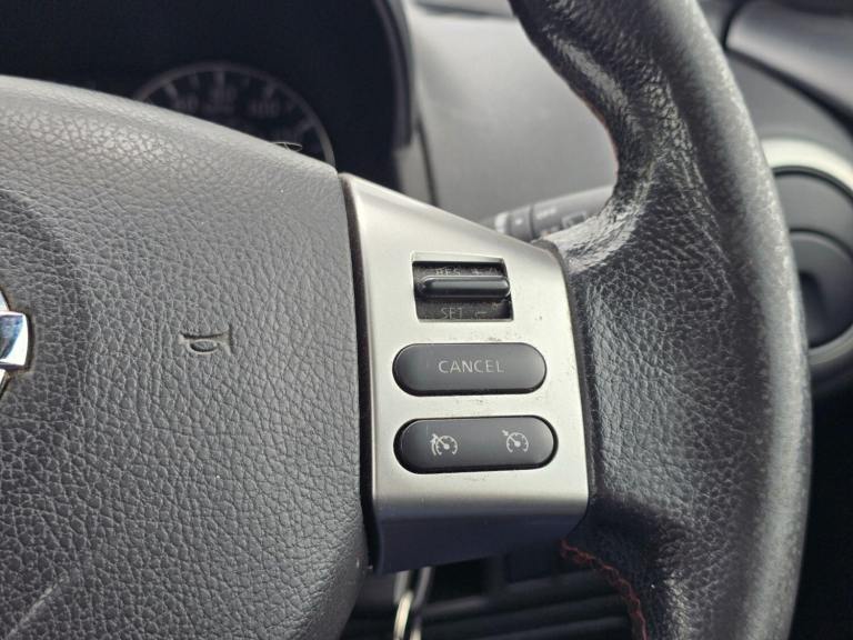 2009 Nissan Note 1.6 16V n-tec Euro 4 5dr MPV Petrol Manual