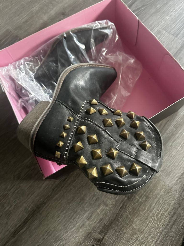 Steve Madden real leather studded cowboy boots uk 6