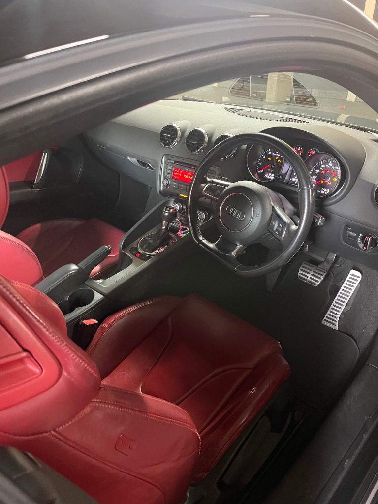 Audi, TT, Coupe, 2011, Semi-Auto, 1984 (cc), 2 doors