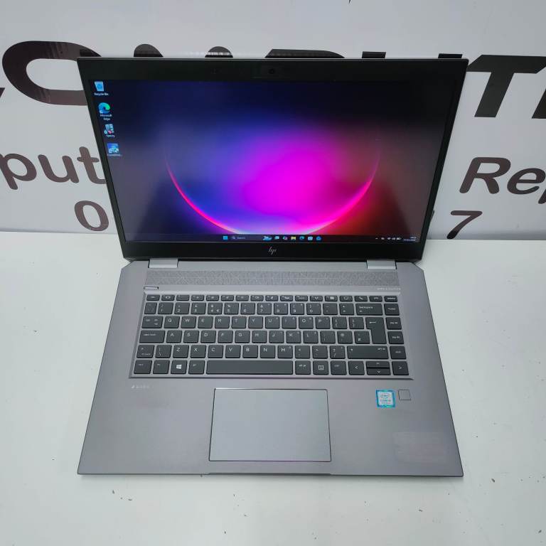 HP ZBook Studio G5 High Spec Workstation Media Laptop | intel i9 | 32GB RAM | Quadro Graphics 4K 