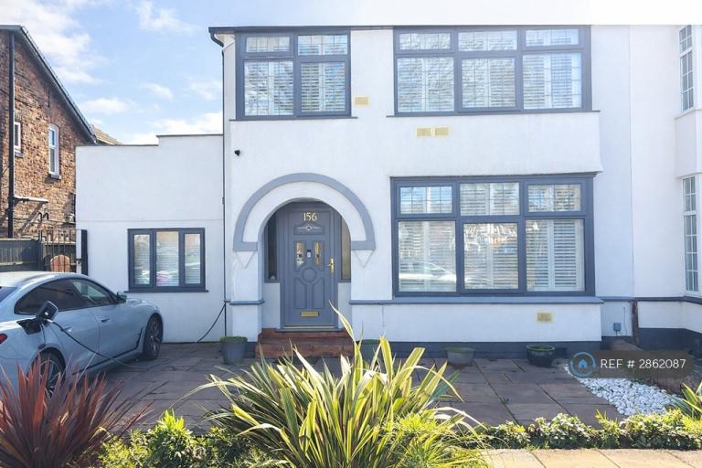3 bedroom house in Edge Lane Drive, Liverpool, L13 (3 bed) (#2862087)