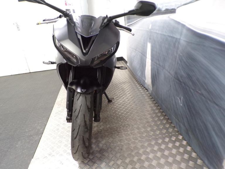 2024 TRIUMPH DAYTONA 660 CURRENTLY A2 RESTRICTED