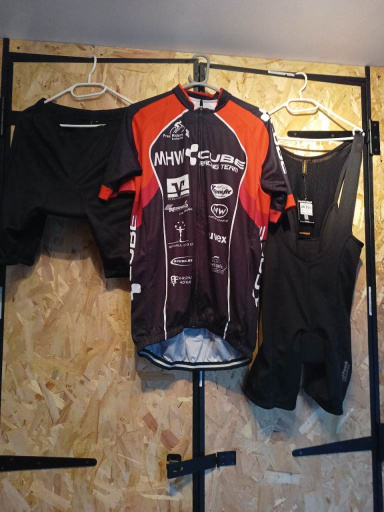 image for Cycling clothing bundle brand new