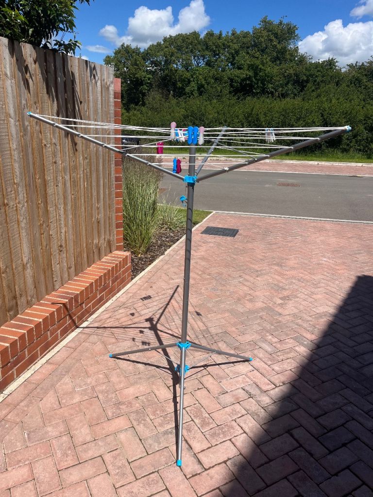 Rotary clothes dryer 