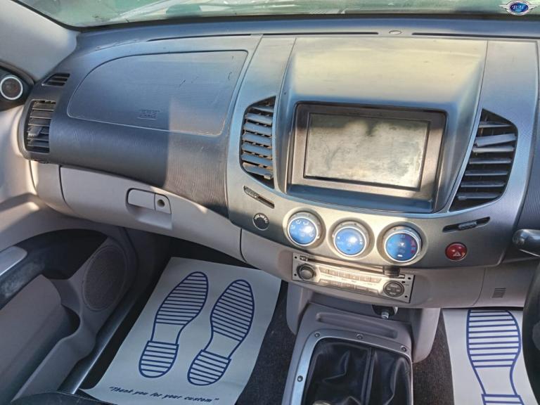 MITSUBISHI L200 2.5 DI-D Animal 2008