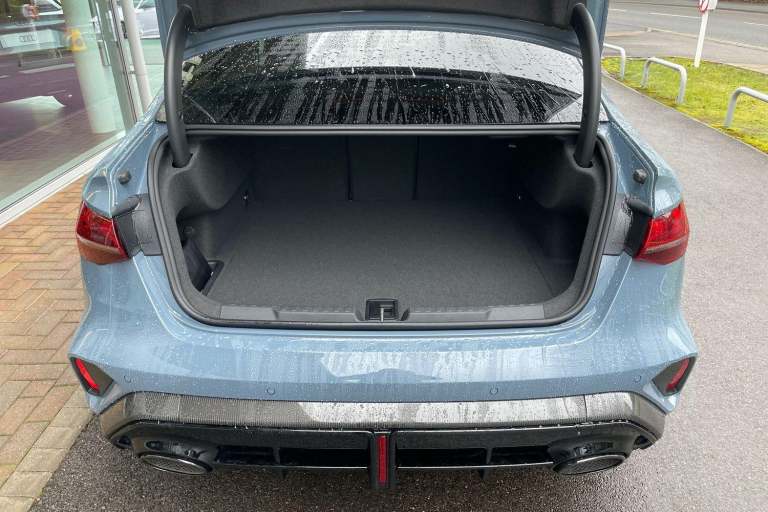 2025 Audi RS3 2.5 TFSI Carbon Black Saloon 4dr Petrol S Tronic quattro Euro 6 (s/s) (400  SALOON ...