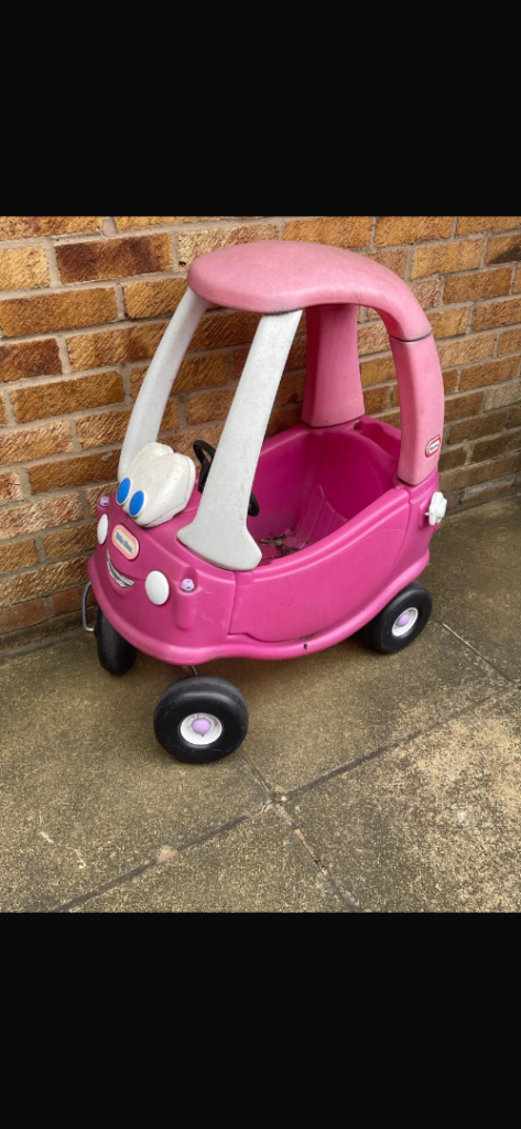 Toy car