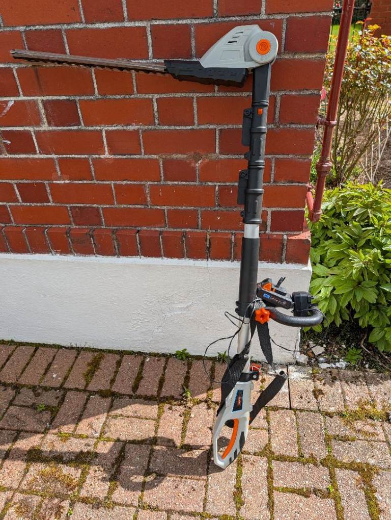 Hedge trimmer Battery powered 