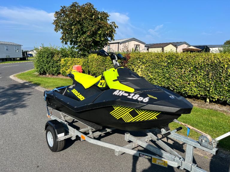 Seadoo Trixx 3up jetski 