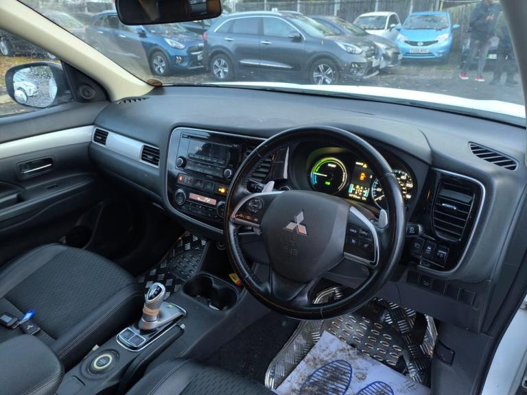2014 Mitsubishi Outlander 2.0 Plugin Hybrid 12kWh GX3h 5 Seats 4WD Euro 5 Road Tax 20 ULEZ Compli...