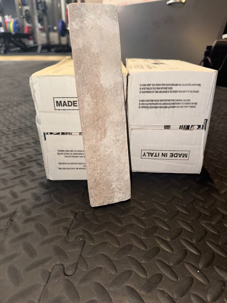 Italian Porcelain Tiles – Made in Italy – 18.5m² – Quick Sale