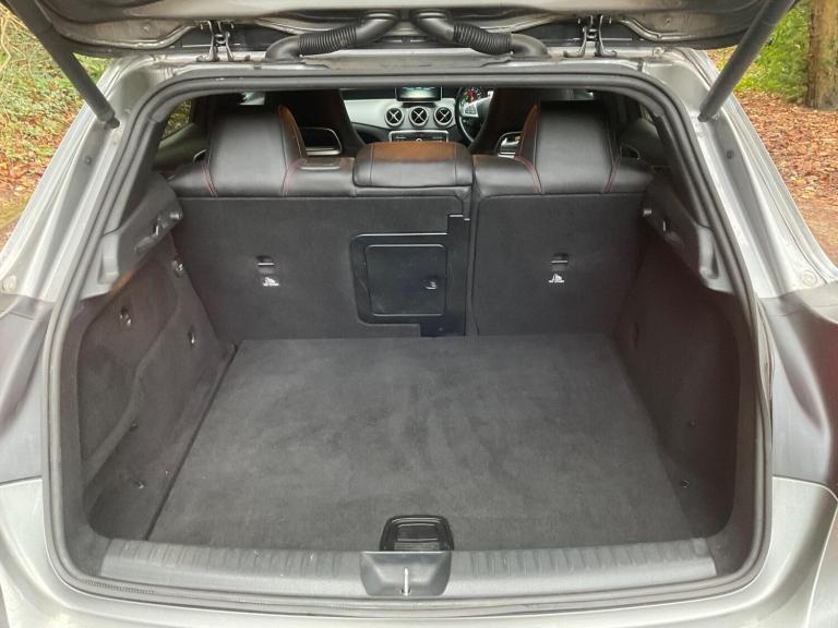 2015 Mercedes-Benz GLA 2.1 GLA220d AMG Line 7G-DCT 4MATIC Euro 6 (s/s) 5dr ESTATE Diesel Automatic