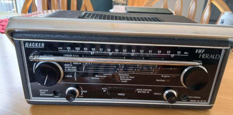 Hacker Herald VHF Radio – Vintage, Good Condition