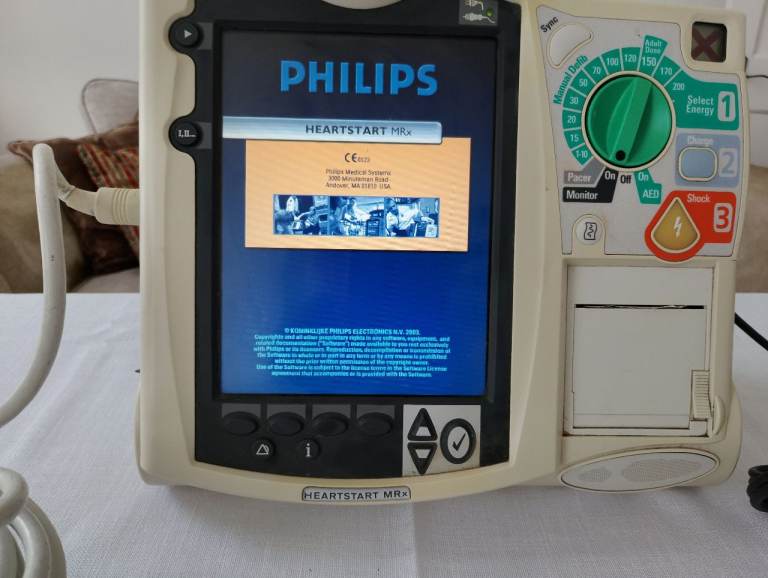 Philips HeartStart MRx Monitor / Defibrillator M3539A - Fully Tested with ECG Cable & Test Load