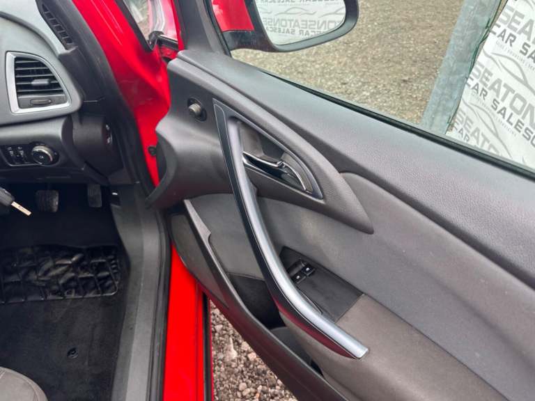 VAUXHALL ASTRA GTC 1.6 T 16V Sport 2012