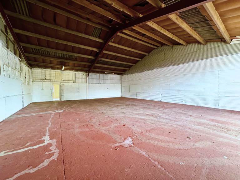 Unit 14 - Pentre Industrial Estate 2,305 sq. ft. Commercial Unit | £330 per week | 6 weeks rent free