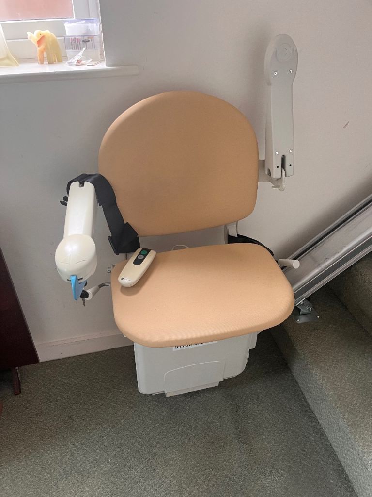 Handicare 1100 Stairlift