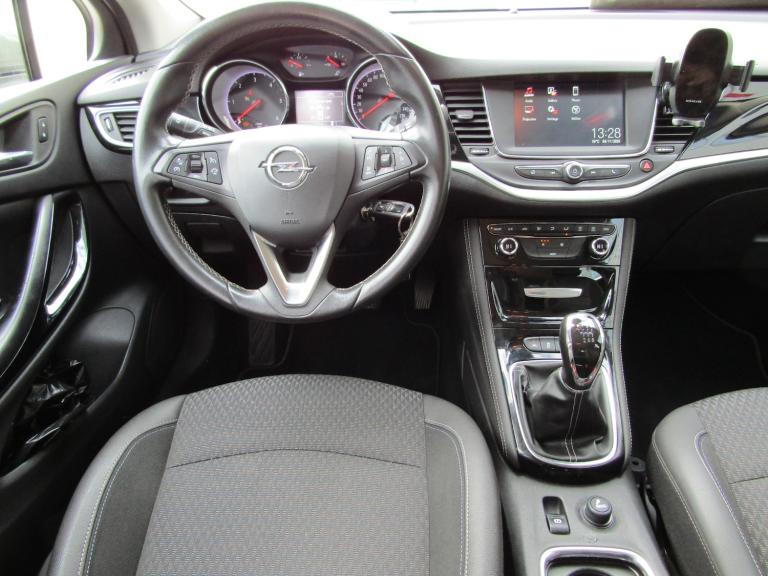 2017 Vauxhall Astra (OPEL) 1.6 CDTi SPORTS TOURER+ EURO 6 (s/s) DIESEL LEFT HAND DRIVE Estate Die...