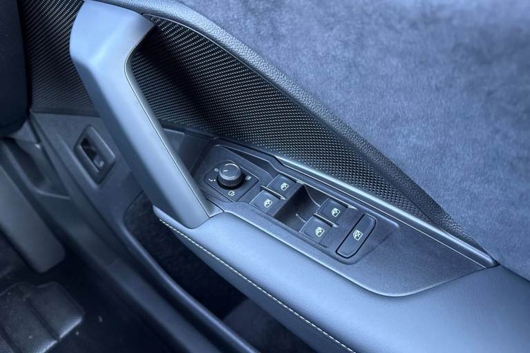 2025 Volkswagen Touran 1.5 eTSI R-Line 5dr DSG7 [7 Seat] Estate PETROL Automatic