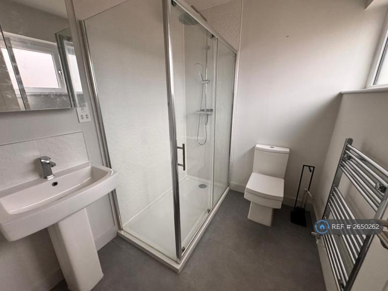 4 bedroom house in Wentworth Drive, Weldon, NN17 (4 bed) (#2650262)