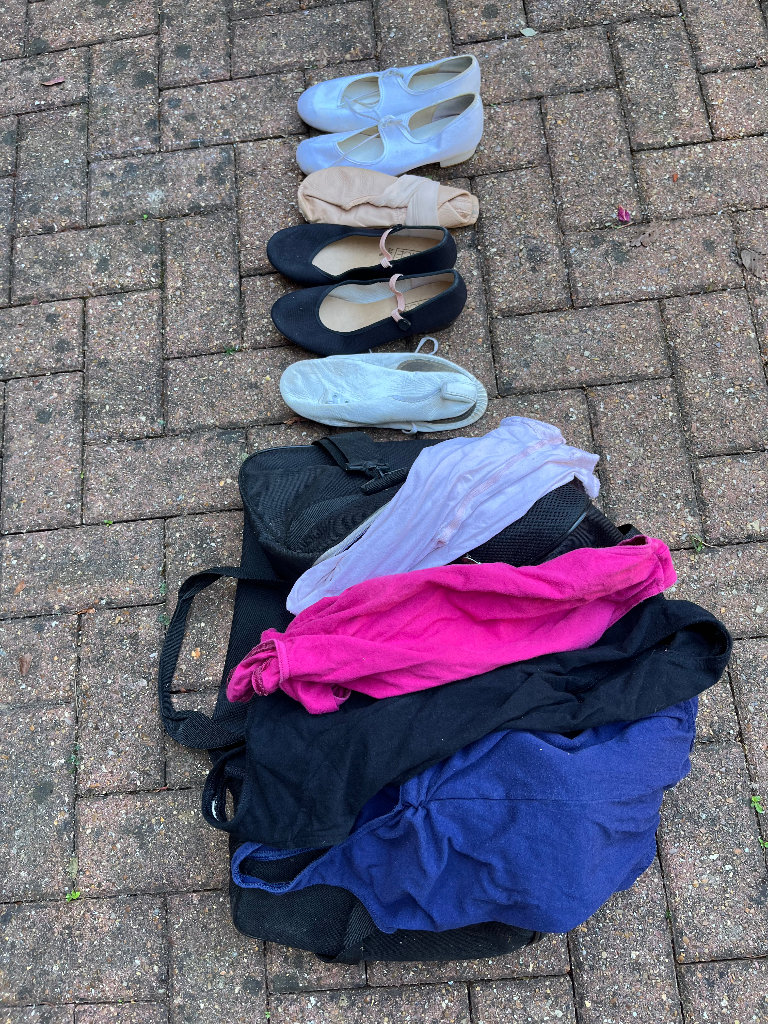 Girls dancing holdall bag, leotards and shoez
