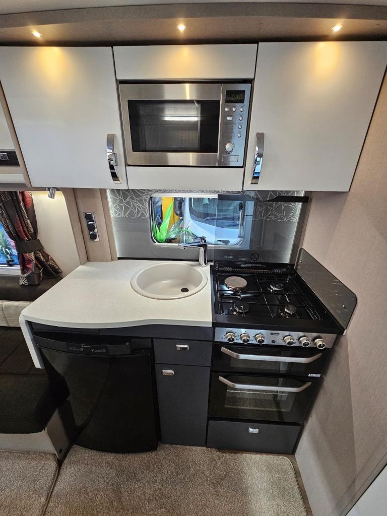 Swift Celebration 480 2017