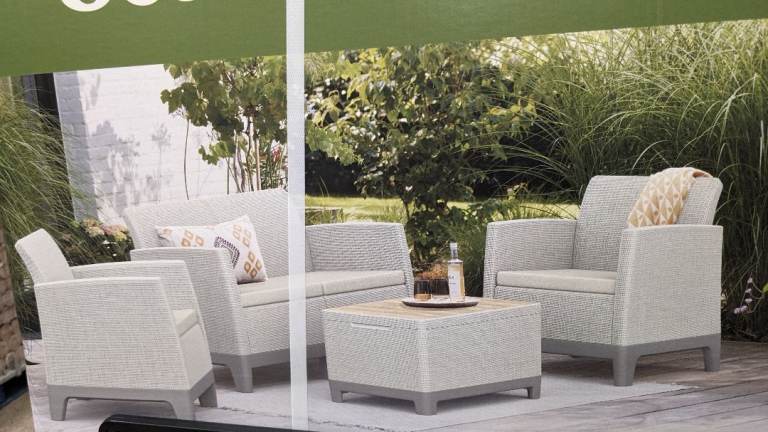 Garden New Furniture RRP £699 Delivered 