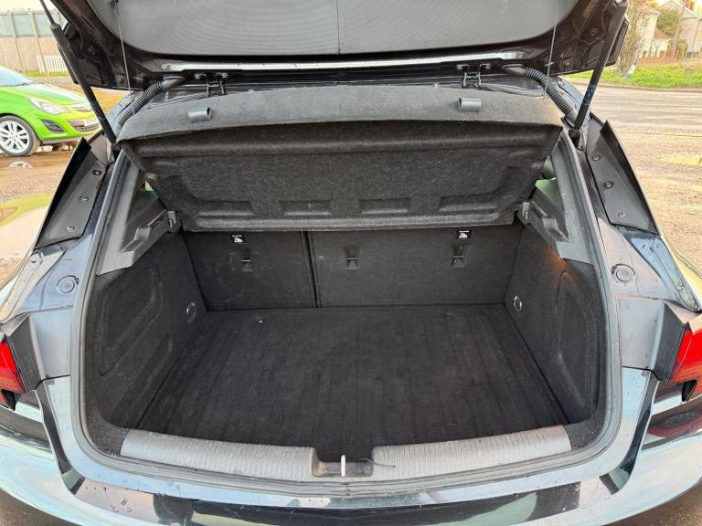 2016 Vauxhall Astra 1.6 CDTi 16V 136 SRi 5dr HATCHBACK Diesel Manual