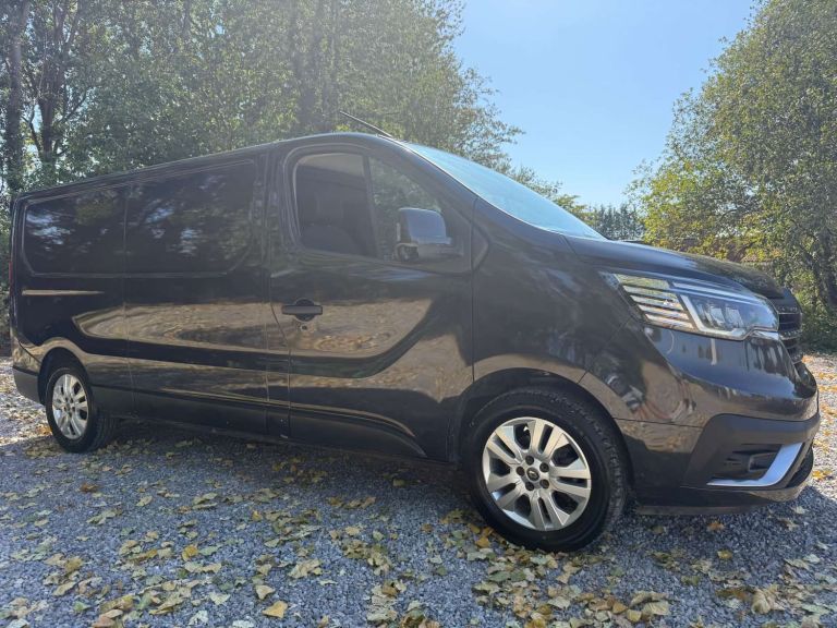 2022 Renault Trafic 2.0 Trafic LL30 Sport Blue dCi Auto Panel Van Diesel Automatic