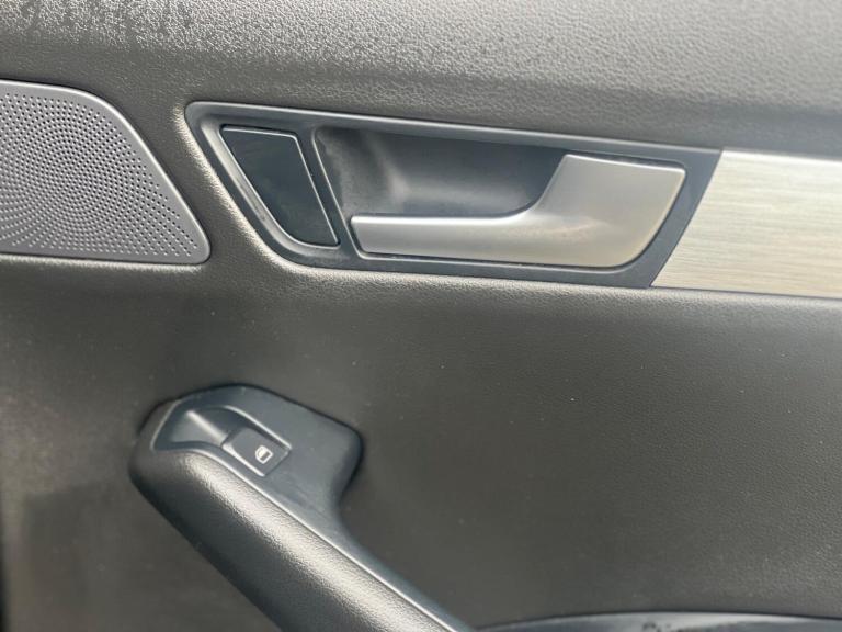 2009 Audi Q5 2.0 TDI Quattro S Line 5dr [Start Stop] ESTATE DIESEL Manual