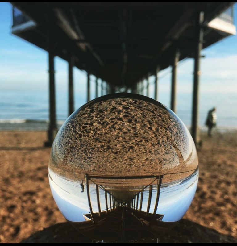 Lens ball