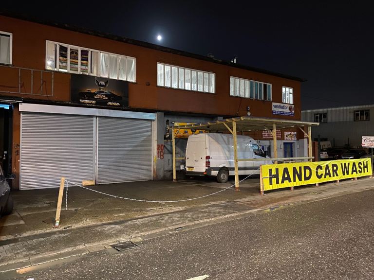 Hand car wash with garage available for rent in Edmonton north London 