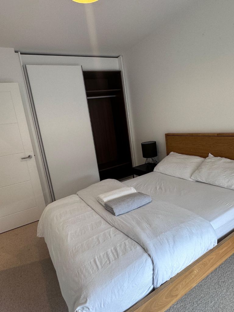 Room in a 3 bedroom house 