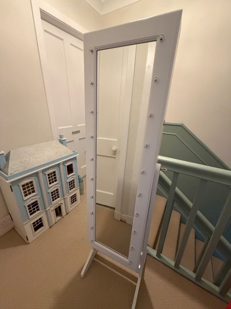 White Full-Length Mirror with Jewellery Storage – Good Condition